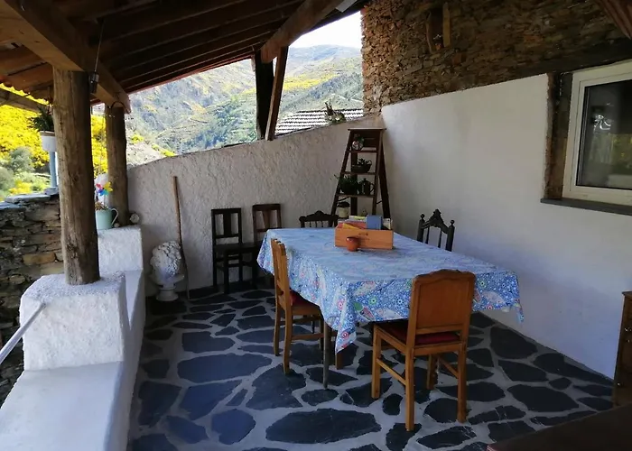 Casa Do Alto - ベッド・アンド・ブレックファスト 3*